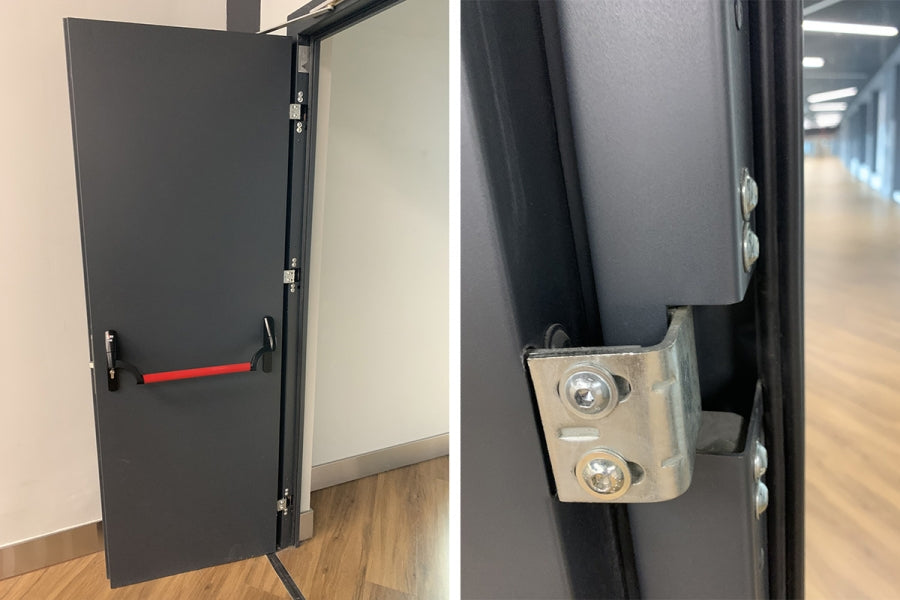 Cerniera 3D a scomparsa (montaggio interno porta)